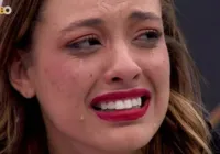 Beatriz observa “dica” da produção sobre paredão: "minha última festa"