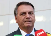 Bolsonaro é orientado a criticar postura de Lula em tragédia no RS