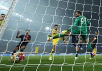 Borussia Dortmund vence na visita ao PSG e vai à final da Champions