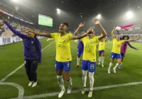 Brasil derrota México e se garante na decisão da Copa Ouro feminina