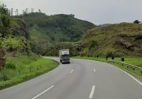 Casal é encontrado morto dentro de carro em acostamento