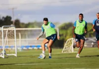 Com técnico e finalizações, Bahia treina de olho no Botafogo
