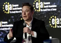 DPU pede que Musk pague R$ 1 bi por ataques a democracia brasileira