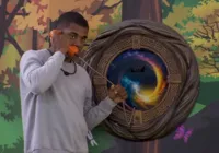 Davi atende quinto e último "Big Fone da trolagem"