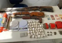 Drogas e armas são apreendidas pela PM em Bom Jesus da Lapa