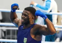 É a Bahia! Wanderley e Keno estreiam com vitória no Mundial de boxe