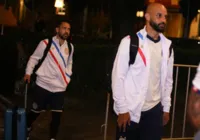 Elenco do Bahia desembarca em solo gaúcho para decisão contra o Caxias