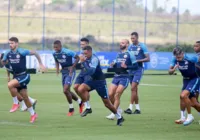 Elenco tricolor se reapresenta de olho no Ba-Vi