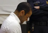 Entenda situação de Daniel Alves após liberdade provisória