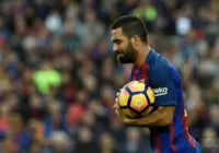 Ex-jogador do Barcelona é acusado de destruir mansão de R$ 98 milhões