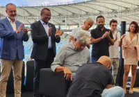 Ex-técnico da dupla Ba-Vi é homenageado na Calçada da Fama do Maracanã