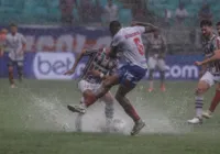 Fortes chuvas paralisam jogo entre Bahia e Fluminense, na Fonte Nova