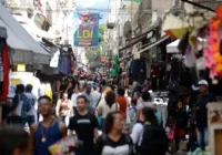 Governo adia por 3 meses portaria sobre trabalho aos feriados