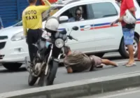 Homem é atropelado na Ladeira do Funil e levado pelo Samu