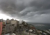 Inmet alerta para chuva intensa em Salvador e 122 cidades baianas