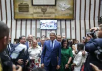 Jerônimo apresenta a deputados projeto de reajuste de 4% a servidores