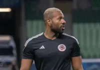 Jogador é alvo de ataques homofóbicos após affair com Pabllo Vittar