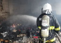 Loja de roupas é atingida por incêndio em Itaberaba; vídeo