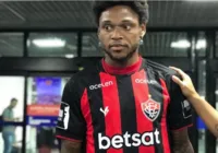 Luiz Adriano desembarca em Salvador e avisa: "Vim pra buscar títulos"