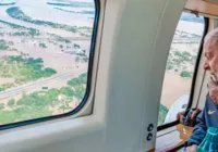 Lula sobrevoa áreas atingidas por enchentes no Rio Grande do Sul