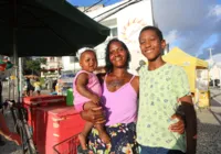 Mães  têm 20% menos chance de trabalho na Bahia