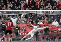 Manchester United vence Coventry e pega o City na final da FA Cup