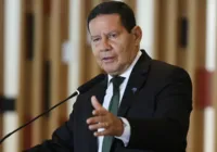 Mourão exalta Ditadura Militar em 60 anos do golpe
