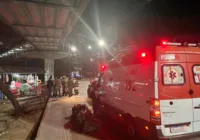 Mulher é baleada de raspão em ponto de ônibus na Av. Tancredo Neves