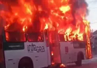 Ônibus é incendiado em São Cristóvão após mortes em operação policial