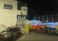 PM faz escolta de 'panha' em Salvador e rodoviários comemoram