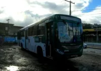 Passageiros vivem manhã de 'terror' em ônibus no Bom Juá