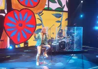 Paula Toller traz mistura de ritmos e homenagens em show na Concha