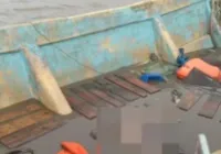 Pescadores encontram barco à deriva com corpos em decomposição