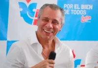 Polícia invade embaixada mexicana e prende ex-vice-presidente