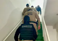 Policiais investigados por extorsão e tráfico são alvos de operação