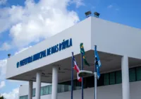 Prefeito concede reajuste a partir de R$ 0,46 a professores