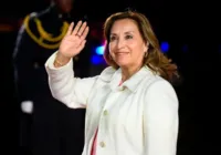 Presidente do Peru depõe por escândalo Rolexgate