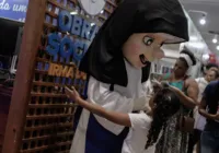 Religiosidade ganha espaço na Bienal com estande sobre Irmã Dulce