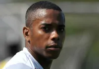Robinho deixa isolamento e passa a dividir cela com outros detentos