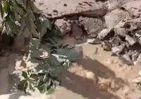 Rompimento de adutora complica trânsito na Av. Suburbana