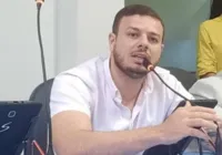 Secretário entra armado na Câmara e ameaça membros da oposição