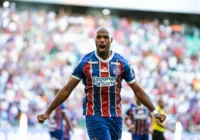 "Seguir contribuindo", projeta Estupiñan, após hat-trick no Baianão