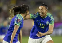 Seleção feminina de futebol vence e se classifica na Copa Ouro