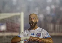 Thaciano revela "honra" após marcar gol histórico do Bahia