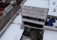 Tragédia: Três pessoas morrem após caixas d'água despencarem