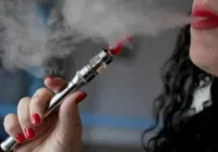Vapor do cigarro eletrônico faz mal às crianças