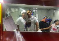 Vendedora celebra alta das vendas em festa para Davi: "Vendendo bem"