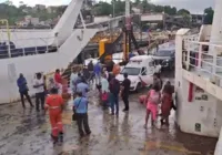 Vídeo: usuários do sistema Ferry Boat fazem protesto nesta sexta