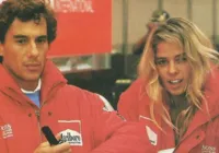 “Viúva” de Senna, Adriane Galisteu homenageia piloto: “Dia de dor”