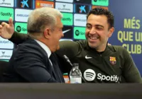 Xavi volta atrás e anuncia permanência no Barcelona: "Tudo mudou"